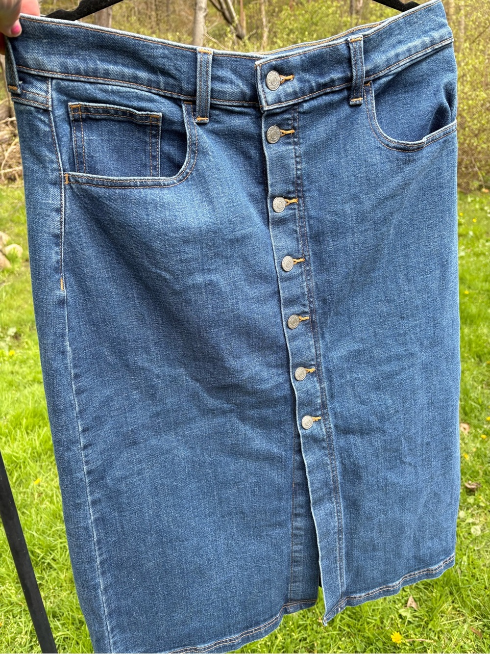 Banana Republic Denim Button-Front Pencil Skirt in Medium Blue